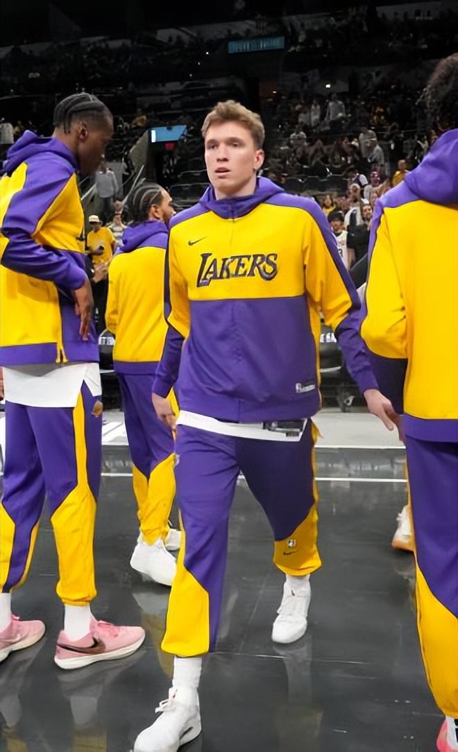 关于里昂青训新星闪耀，未来可期。的信息