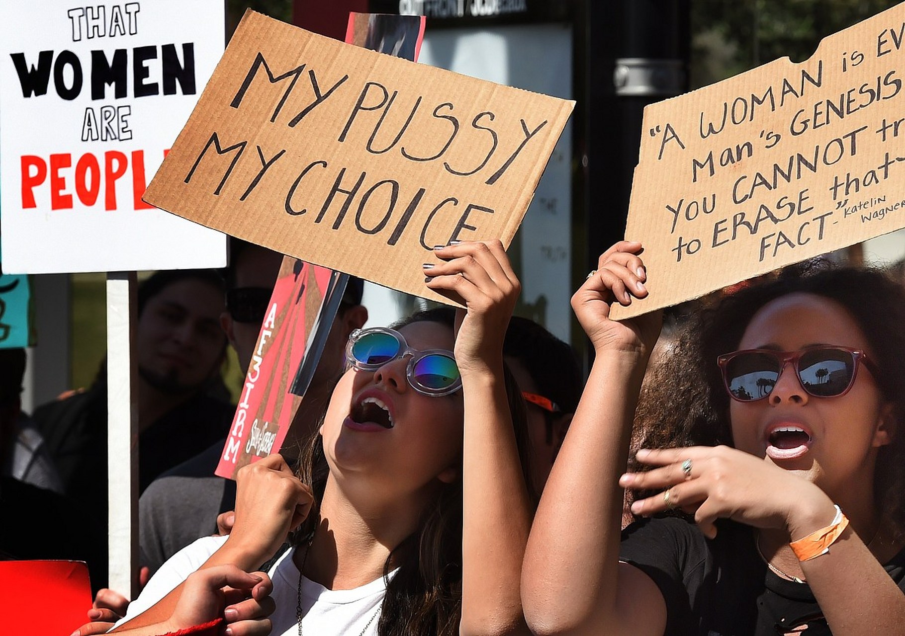 热门话题：联盟中的性别平等与女性运动员。的简单介绍